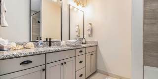 -Live Bold at The Ten – Modern 3BR / 2.5BA Townhome + Elevator Gallery 20