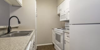 Amber Dawn Apartments Gallery 13