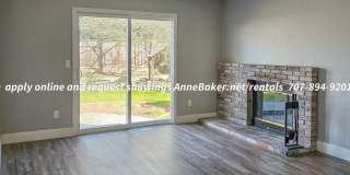 Recently Updated - Newer Appliances, Flooring, Fixtures - 3-Car Garage - Windsor Gallery 20