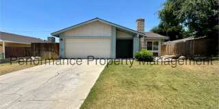 Spacious 3 Bed/2 Bath NE Bakersfield Home w/ RBP & $0 Deposit Option Gallery 1
