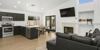 10319 West Luke Avenue Gallery 1