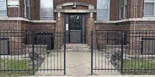 1811 W Garfield Boulevard Gallery 1