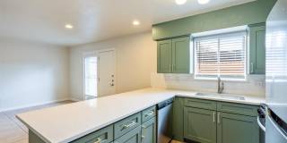 Remodeled townhouse - Available now! Gallery 16