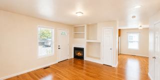 827 Blackberry Ln Gallery 2