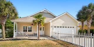 Coastal Living at its Best: Charming 3-Bedroom Near the Beach Gallery 1