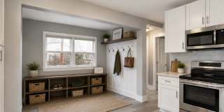 4 Bed | 2.5 Bath | Forest Hills Area | End of Cul-de-Sac Gallery 3