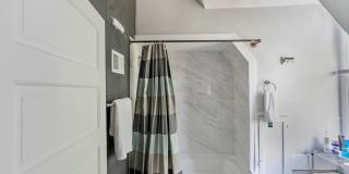 5916 Howe St in Shadyside Gallery 12