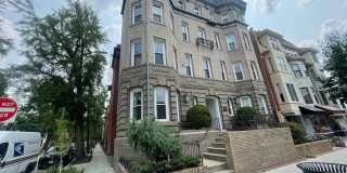 Dupont Circle 2-level Condo at The Cygnet. 1 Bed/1 Full Bath, Fireplace and Modern Kitchen Gallery 36