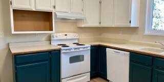 Sprawling Four Bedroom Home Gallery 12