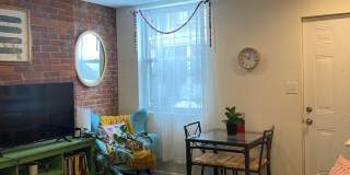 2 BEDROOM IN THE SOUTHSIDE SLOPES- Available August 5! Gallery 10