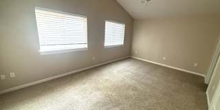 Great Location!  Well maintained Townhome , one car garage, fenced backyard! Gallery 6