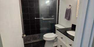 Colonnade on the Greens - 3 bedroom, 2 bath unit with 2 tandem parking. Gallery 11