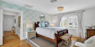 235 10TH AVENUE NE Gallery 15