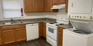 Adorable 1BR Home with Office/Den Adorable 1BR Home with Office/Den Gallery 8