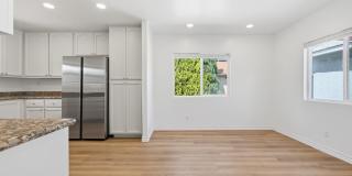 Spacious private backyard! Gallery 6