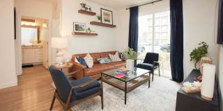 Richmond Row Gallery 12
