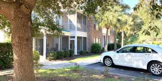 CHARMING TWO-BEDROOM, TWO-BATH CONDO IN WYNGATE, AT WACHESAW EAST! CHARMING TWO-BEDROOM, TWO-BATH CONDO IN WYNGATE, AT WACHESAW EAST! Gallery 4