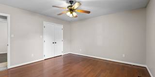 Gorgeous 3 Bedroom Ranch in North Raleigh, updated, pet friendly, fenced-in yard! Gallery 13