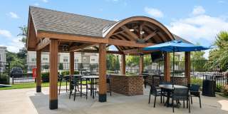 400 Belmont Gallery 10