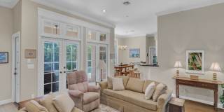 2225 Seaside Street Gallery 3