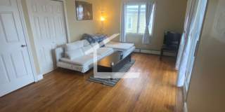 huge 3 bed in Somerville Gallery 6