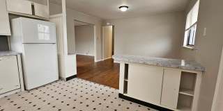 1134-1138 N Akron St Gallery 19