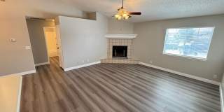 Charming 2Bed/1Bath 2nd Floor Condo located in Duck Creek Village - $500 Off Move in Fees! Gallery 4