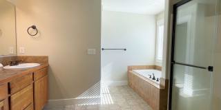 Beautiful and roomy 4bd 2.5ba home in Saddlebrook Subd. just off Star Rd. Beautiful and roomy 4bd 2.5ba home in Saddlebrook Subd. just off Star Rd. Gallery 38