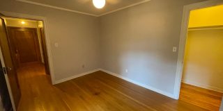 Queens Court Large Charming 1 Bedroom Available Now! Highly Desirable Queen Anne Location Gallery 6