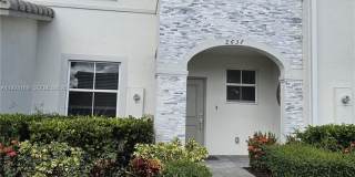 2637 SE 17th St Gallery 1