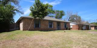 Beautiful 3 Bed 2 Bath Home in Tyler's Azalea District Gallery 1