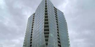 1bd/1.5ba Bellevue Condo Gallery 1