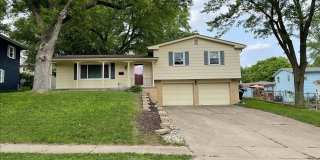 3 Bedroom in Maple Village Gallery 1