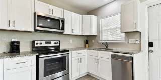 601 76th Avenue Gallery 12