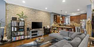 5219 Winthrop Gallery 9