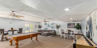 ***MOVE IN SPECIAL***UTILS INCLUDED : ONE BEDROOM UPSTAIRS CONDO Gallery 32