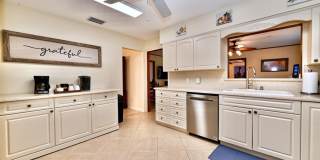 129 Alhambra Place, West Palm Beach, FL 33405 Gallery 4