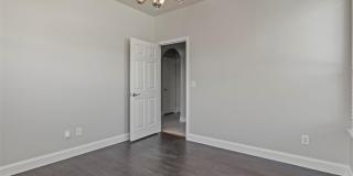 1017 Chatsworth Drive Gallery 23