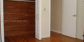 904 WALLACE ST Gallery 3
