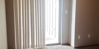 551e14 Gallery 33