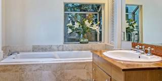 Lovely Sausalito Home with Breathtaking 180 Views! Gallery 16