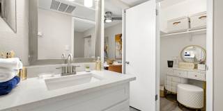 The Halston Gallery 12