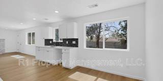 12008 Golden Gate Avenue Northeast Gallery 10