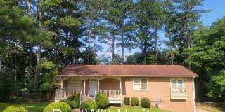 GREAT HOME / 3 BEDROOMS AND BONUS ROOM / GREAT LOCATION /  PRIVATE FENCED YARD Gallery 5