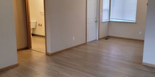 Oak Street Town Homes Gallery 10