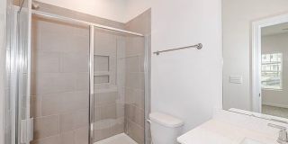 Room in 4 Bedroom Home at Millennium Ave Gallery 33