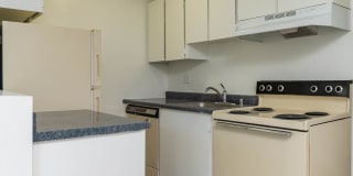 Sunset Apartments Gallery 29