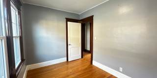 371-373 Oakland Street Gallery 17