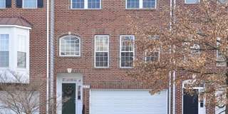 43799 MAISON BLANC Square Gallery 1