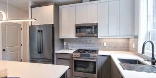 Fully Furnished Lake Oswego Gem!!!! Gallery 18